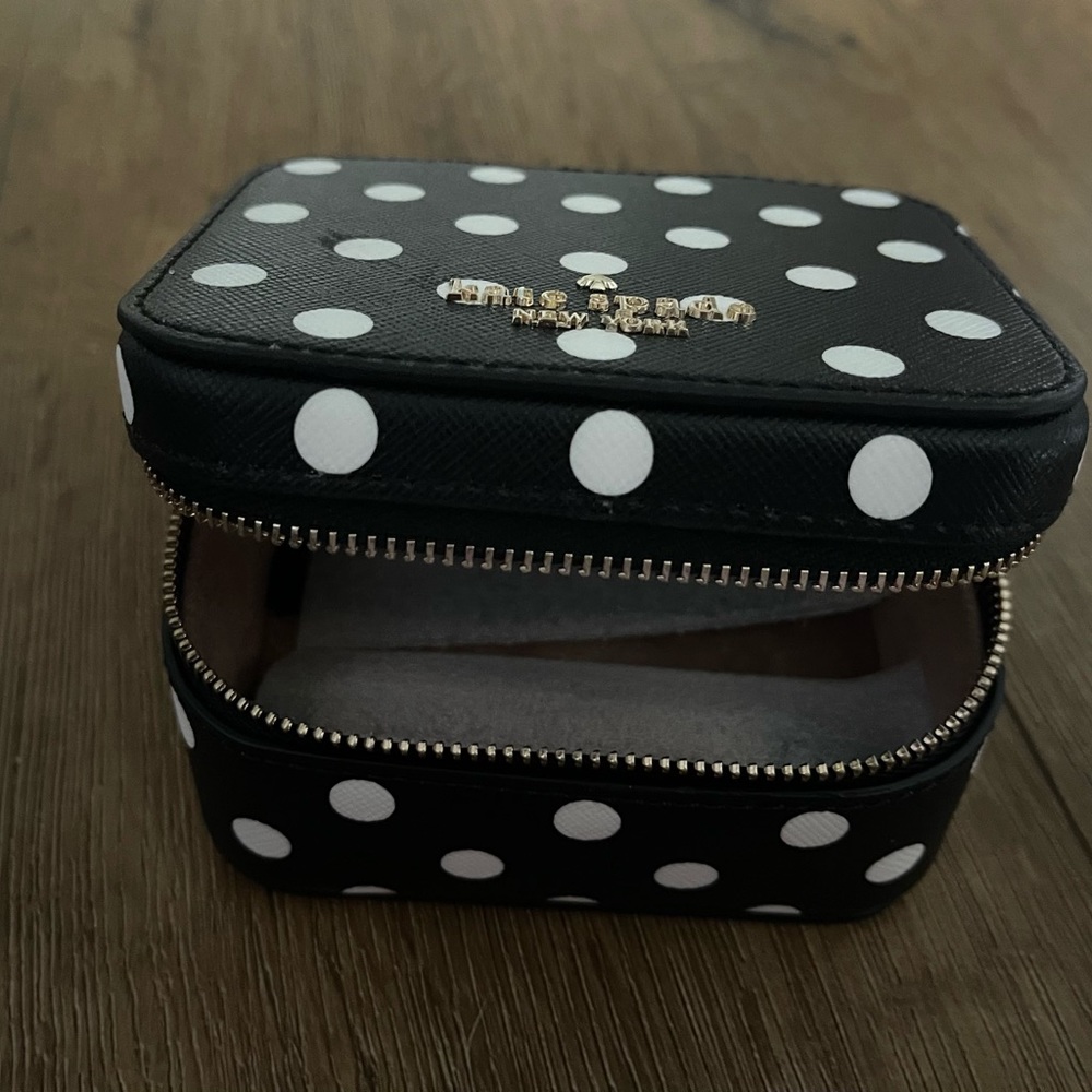 KATE SPADE-NWT/Box Black & White Polka Dot Leather Jewelry Travel Case - Picture 9 of 14